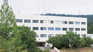 A館