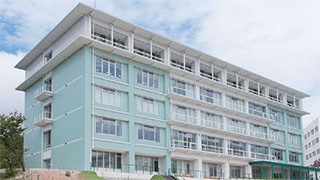 鳥取看護大学棟