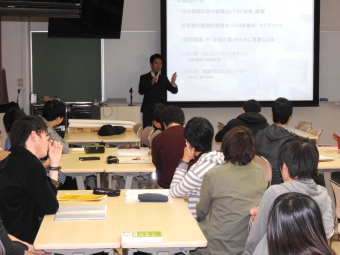 三戸鉄也氏の講演風景