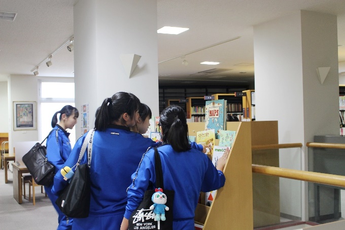 ~付属図書館(本館)~