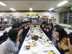 夕食の様子