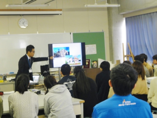 △県内の建設会社で仕事をしている卒業生の講演