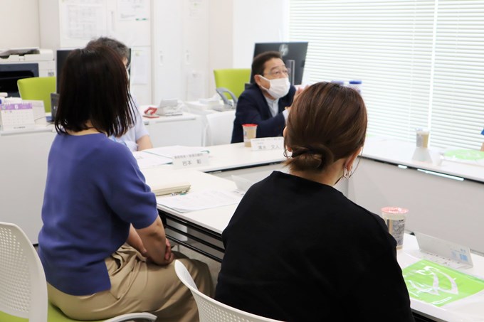 ▲学科・専攻ごとの懇談会