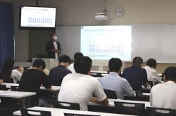 生活学科　情報・経営専攻