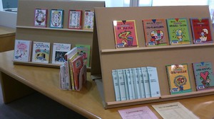 おはなし会にあわせて、館内に藤田浩子さんの著書を集めて展示しました♪