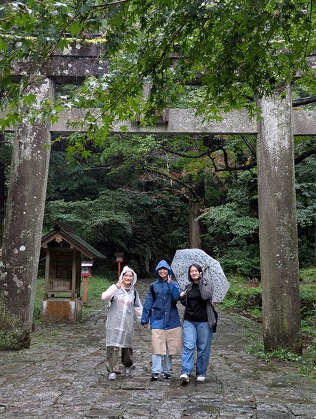 ▲雨のなか頑張って歩きました