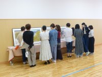 鳥取県立博物館主催 「学校＆地域でアート『コレクション宅配便』」を開催しました