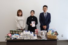 鳥取県協同組合連絡協議会さまよりいただいた「応援物資」を学生へ配布しました！