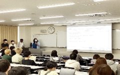 「基礎演習B」にてプレゼンテーション