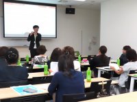 倉吉商工会議所女性会のみなさまが大学見学に来られました