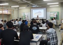 教育支援センターすてっぷの生徒たちが大学見学で学びを体験