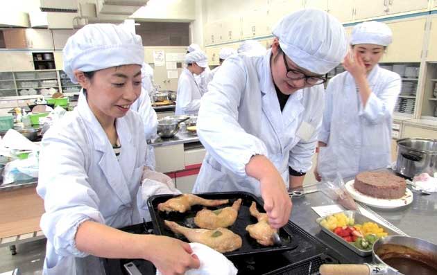 調理学実習Ⅰ・Ⅱ